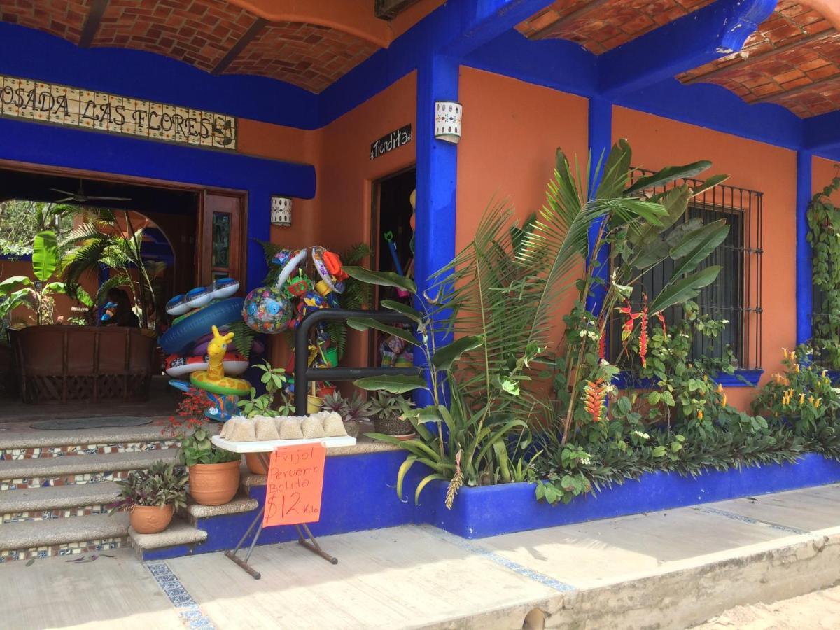 Posada Las Flores Los Ayala Exterior photo