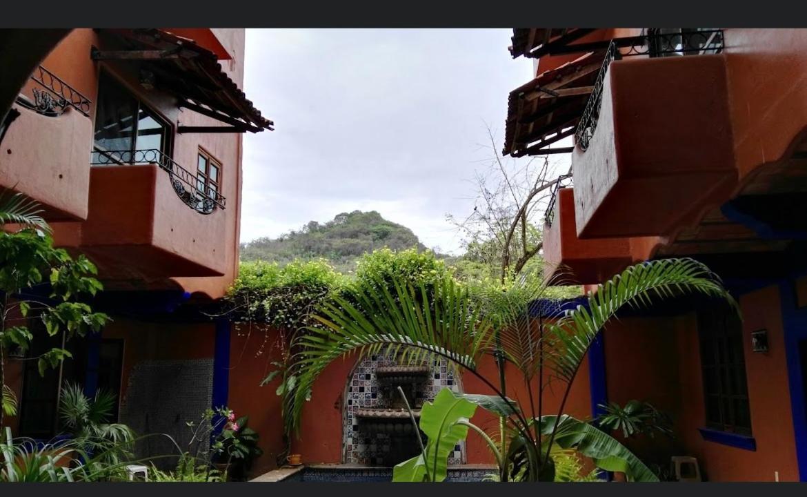 Posada Las Flores Los Ayala Exterior photo