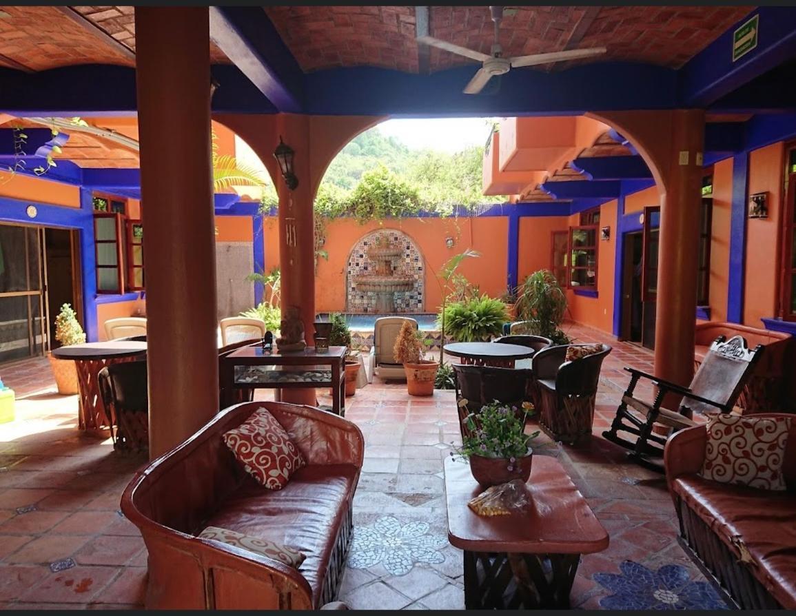 Posada Las Flores Los Ayala Exterior photo